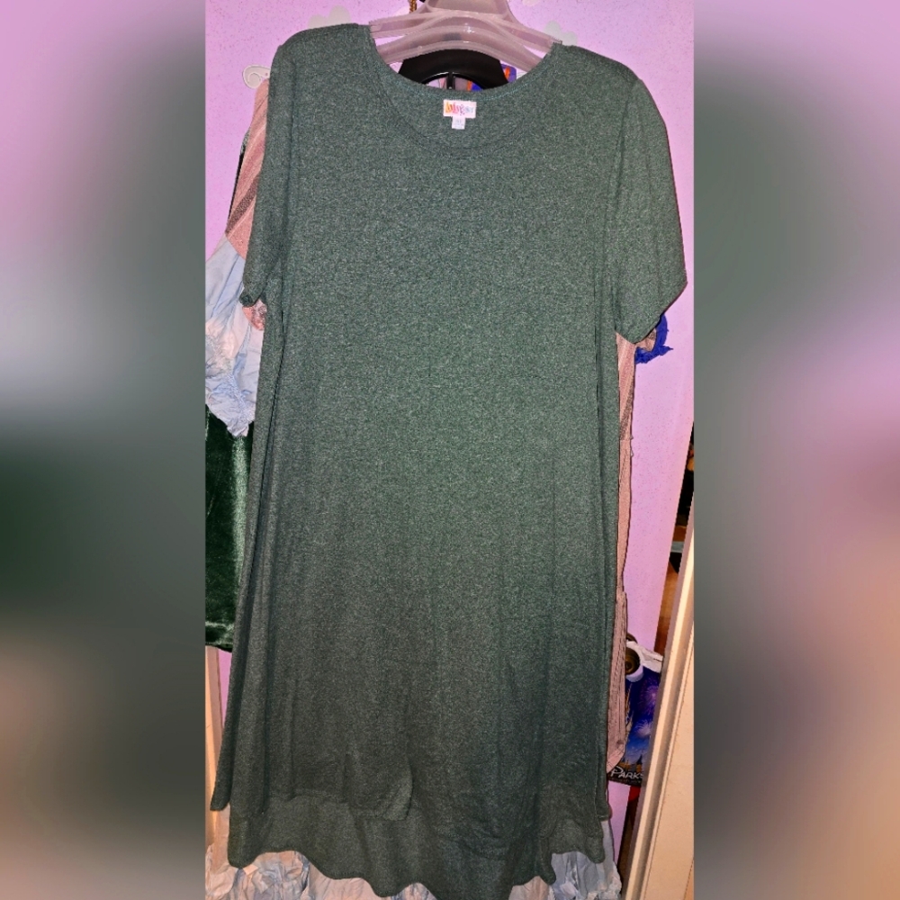 GUC - Lularoe Carly Pocket Dress